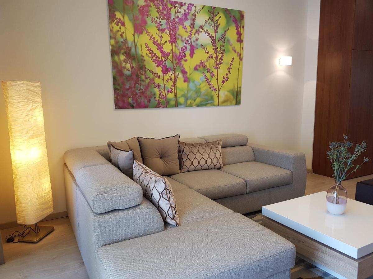קובנה Great Flat With Terrace In Oldtown-Prime Rentals מראה חיצוני תמונה