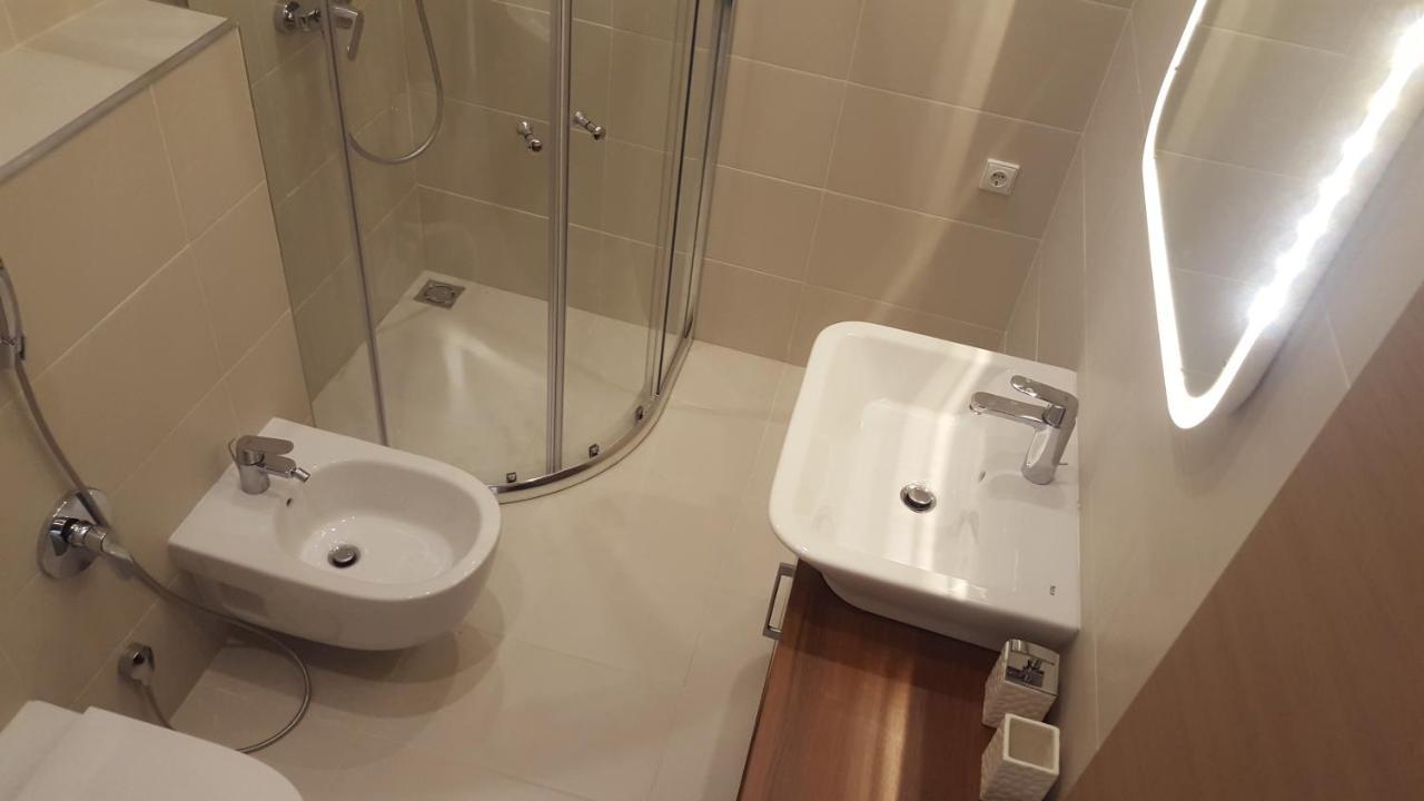 קובנה Great Flat With Terrace In Oldtown-Prime Rentals מראה חיצוני תמונה